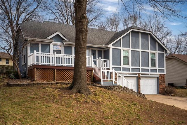 6435 Greenwood Street, Shawnee, KS 66216