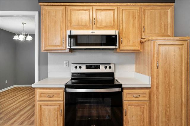 6435 Greenwood Street, Shawnee, KS 66216