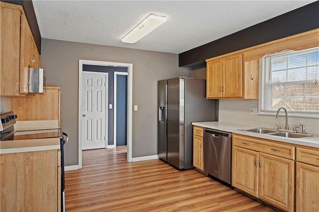 6435 Greenwood Street, Shawnee, KS 66216