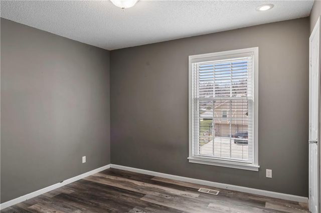 6435 Greenwood Street, Shawnee, KS 66216