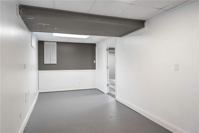 6435 Greenwood Street, Shawnee, KS 66216