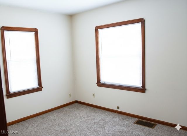 2346 W Oberlin Avenue, Lorain, OH 44052