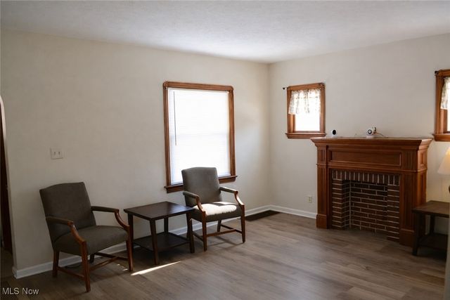 2346 W Oberlin Avenue, Lorain, OH 44052