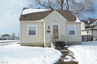 2346 W Oberlin Avenue, Lorain, OH 44052