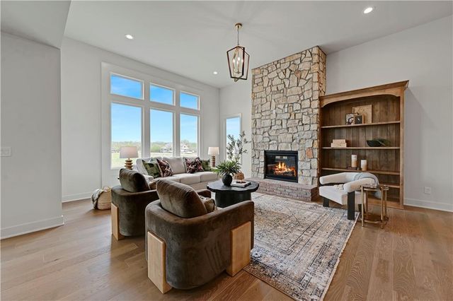 17312 Earnshaw Street, Overland Park, KS 66221