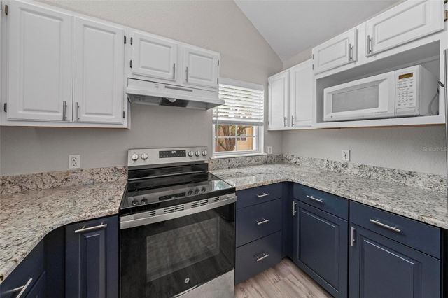 3396 PARKCHESTER SQUARE BOULEVARD 204, Orlando, FL 32835