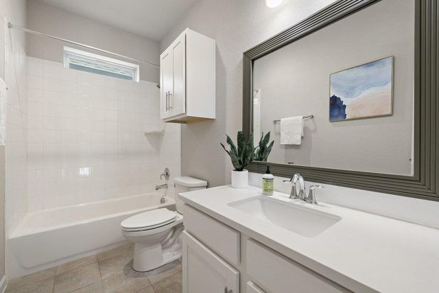 5820 Harper Park DR 43, Austin, TX 78735