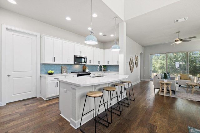 5820 Harper Park DR 43, Austin, TX 78735