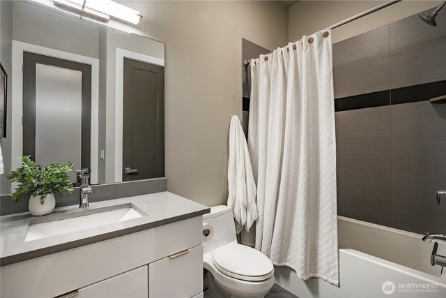 5427 Wood Duck Loop, Blaine, WA 98230