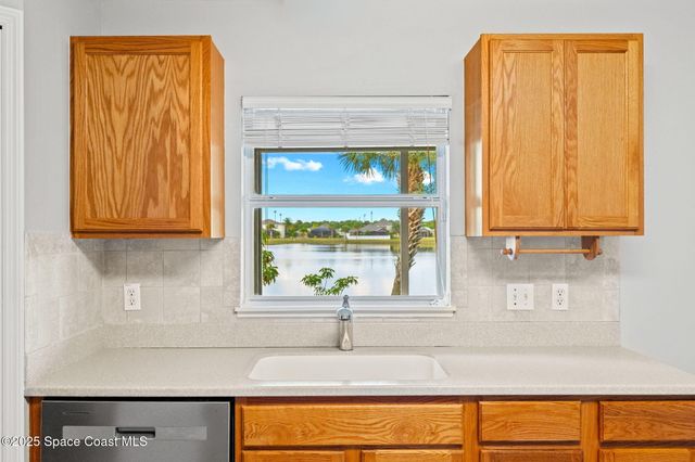 1955 Snapdragon Drive NW, Palm Bay, FL 32907