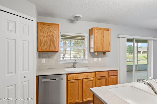 1955 Snapdragon Drive NW, Palm Bay, FL 32907