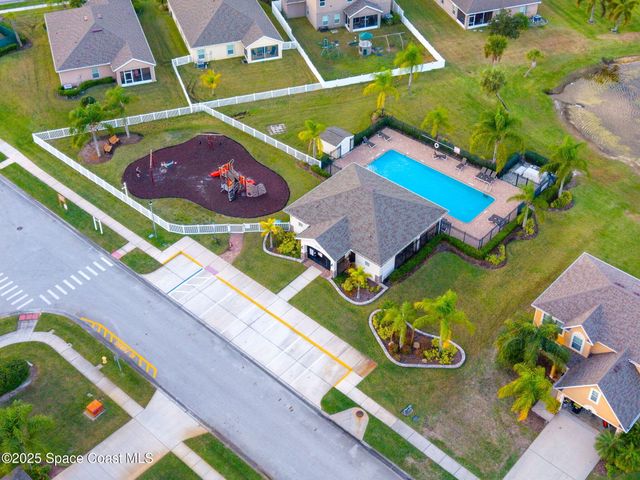 1955 Snapdragon Drive NW, Palm Bay, FL 32907