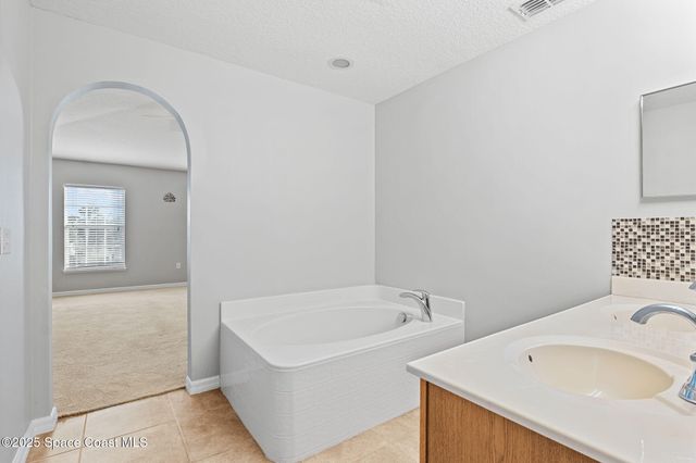 1955 Snapdragon Drive NW, Palm Bay, FL 32907