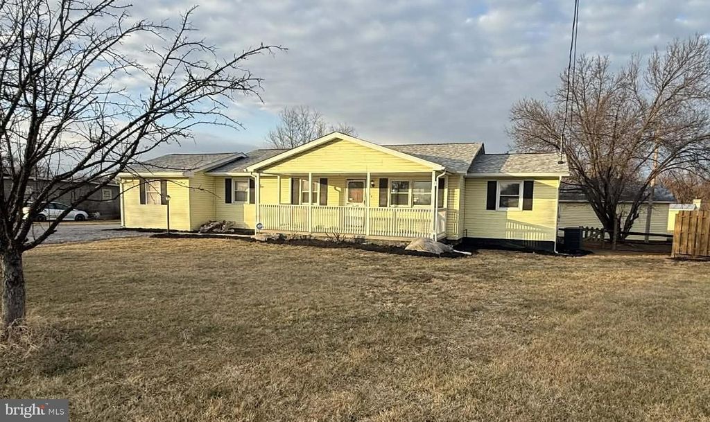 563 SPECKS RUN RD, Bunker Hill, WV 25413