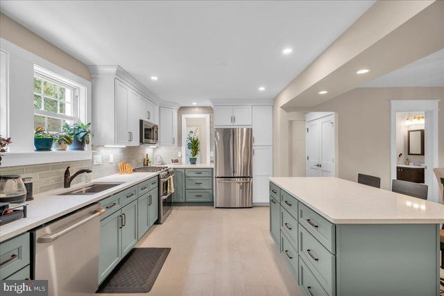28 COOPER AVE, Cherry Hill, NJ 08002