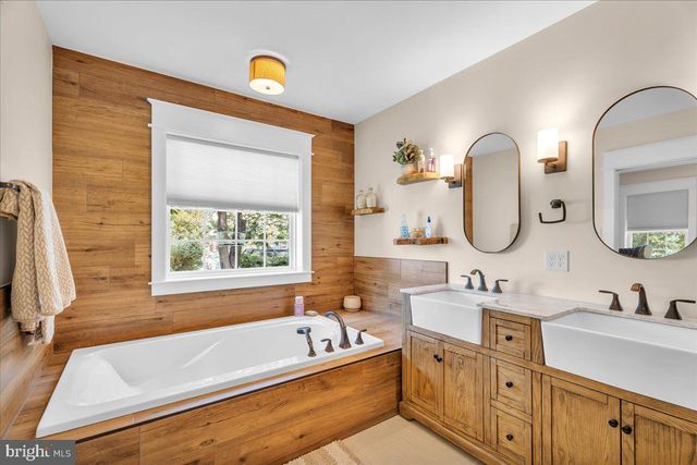 28 COOPER AVE, Cherry Hill, NJ 08002