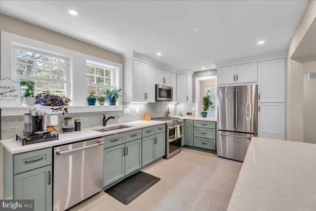 28 COOPER AVE, Cherry Hill, NJ 08002