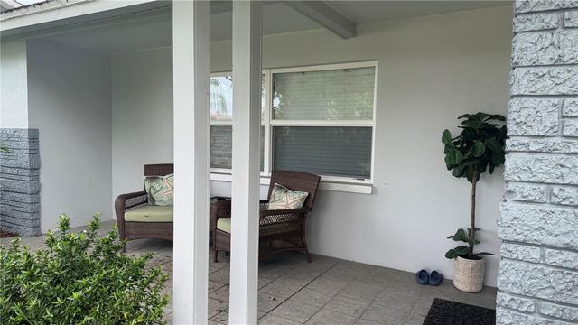9652 COMMODORE DRIVE, Seminole, FL 33776