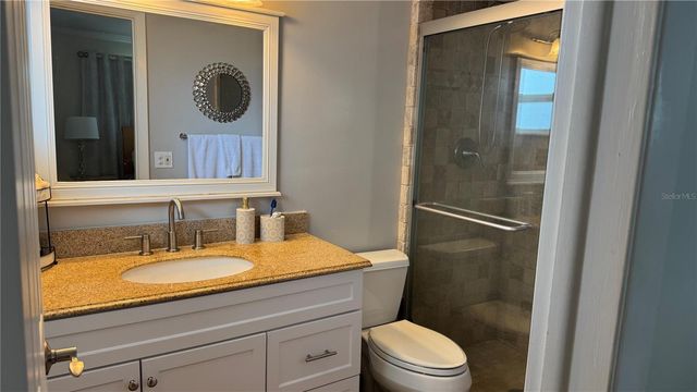 9652 COMMODORE DRIVE, Seminole, FL 33776