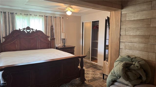 9652 COMMODORE DRIVE, Seminole, FL 33776
