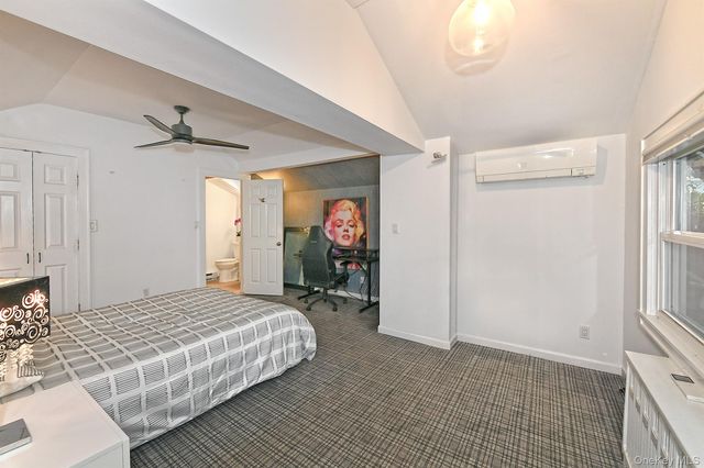 21 S Washington Street, Port Washington, NY 11050