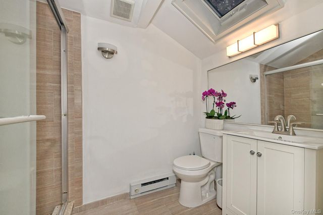 21 S Washington Street, Port Washington, NY 11050