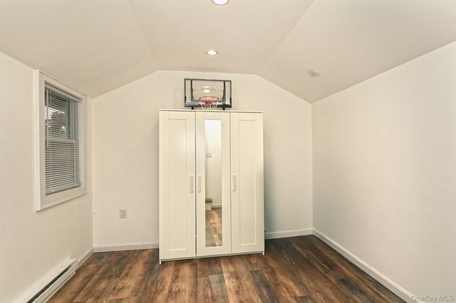 21 S Washington Street, Port Washington, NY 11050