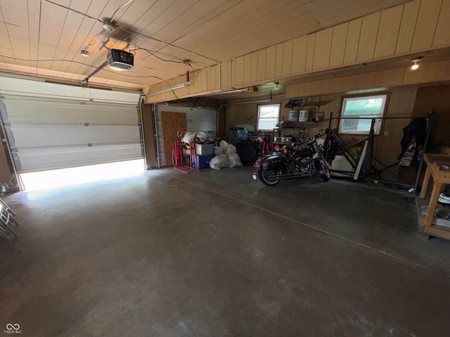2334 Malibu Court, Anderson, IN 46012