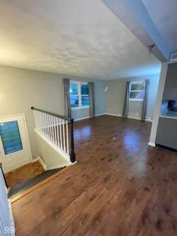 2334 Malibu Court, Anderson, IN 46012