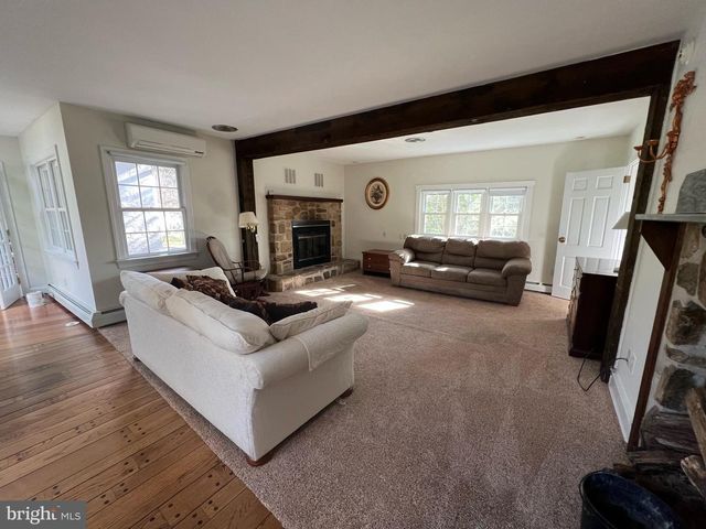 908 LINCOLN RD, Phoenixville, PA 19460