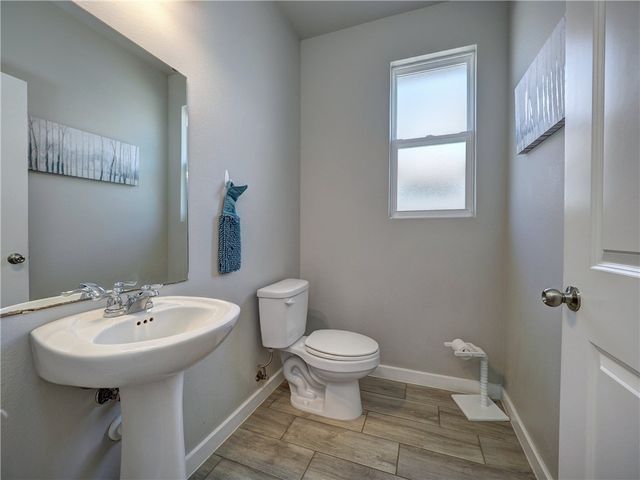 1938 Estes Flats Dr, Aransas Pass, TX 78336