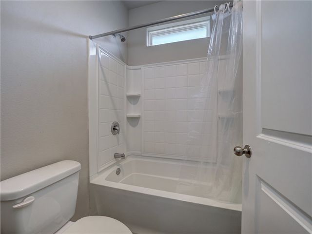 1938 Estes Flats Dr, Aransas Pass, TX 78336