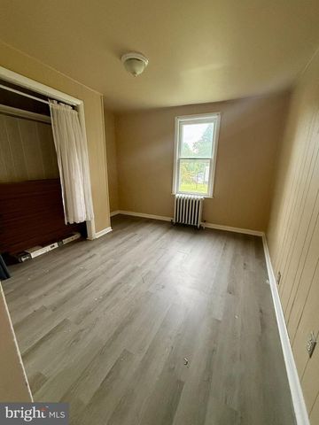 1628 CHERRY ST, Upper Chichester, PA 19061