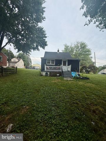 1628 CHERRY ST, Upper Chichester, PA 19061