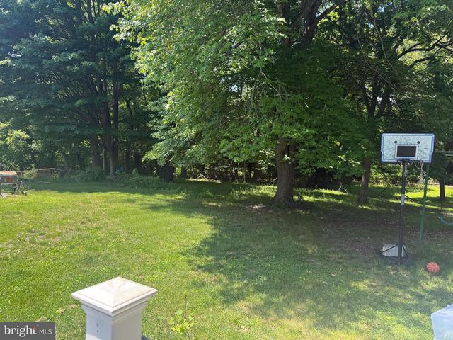 1628 CHERRY ST, Upper Chichester, PA 19061