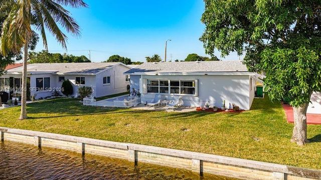 4506 NW 47th St, Tamarac, FL 33319