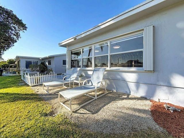 4506 NW 47th St, Tamarac, FL 33319