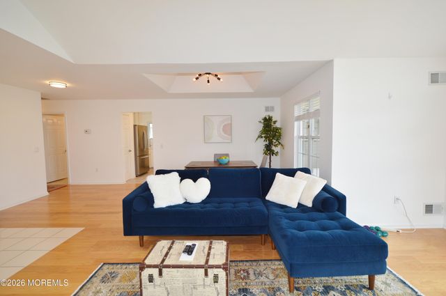 2725 Brookdale Court, Toms River, NJ 08755