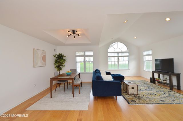 2725 Brookdale Court, Toms River, NJ 08755