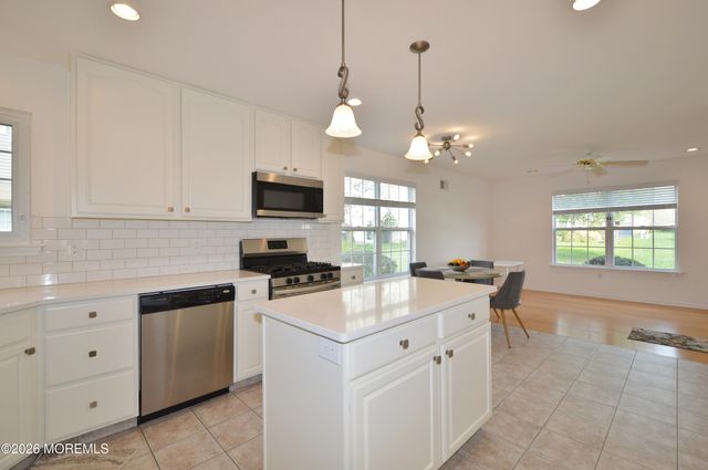 2725 Brookdale Court, Toms River, NJ 08755