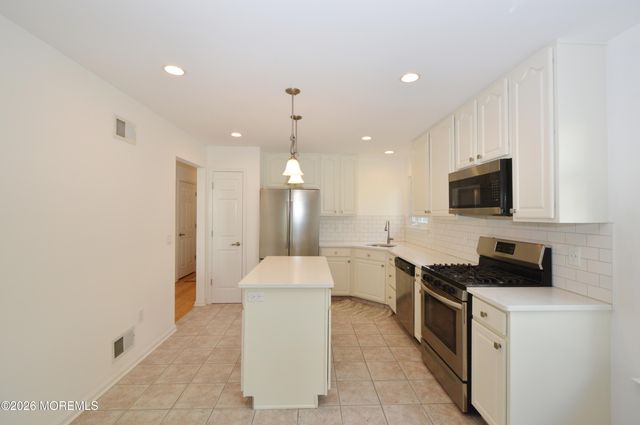 2725 Brookdale Court, Toms River, NJ 08755