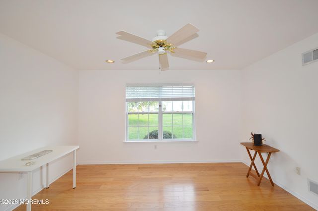 2725 Brookdale Court, Toms River, NJ 08755