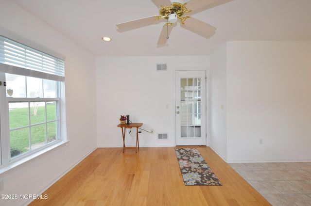 2725 Brookdale Court, Toms River, NJ 08755