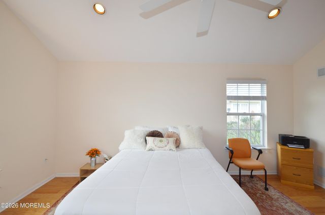 2725 Brookdale Court, Toms River, NJ 08755