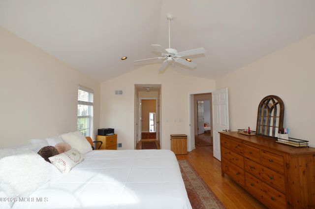 2725 Brookdale Court, Toms River, NJ 08755