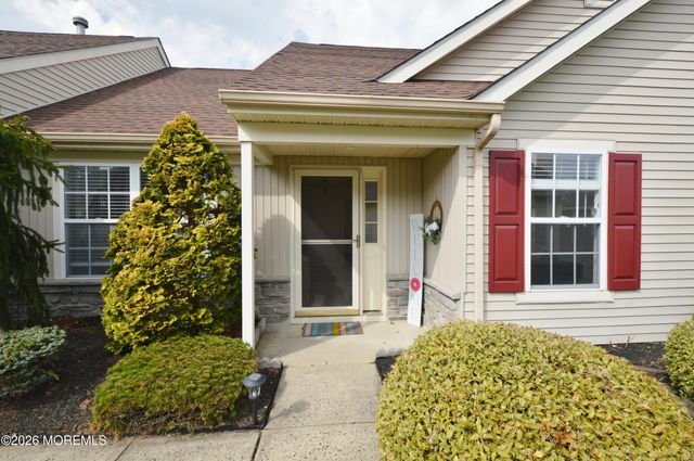 2725 Brookdale Court, Toms River, NJ 08755