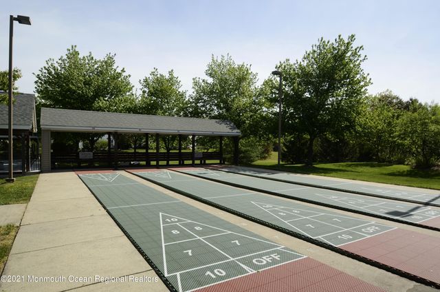 2725 Brookdale Court, Toms River, NJ 08755