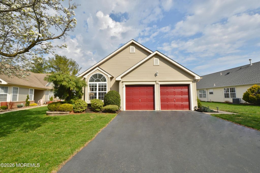 2725 Brookdale Court, Toms River, NJ 08755