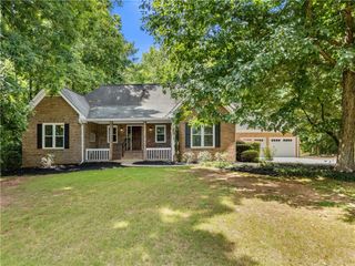 219 Darwish Drive, Mcdonough, GA 30252
