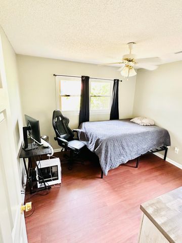 1883 Jaywood Circle, Charleston, SC 29407
